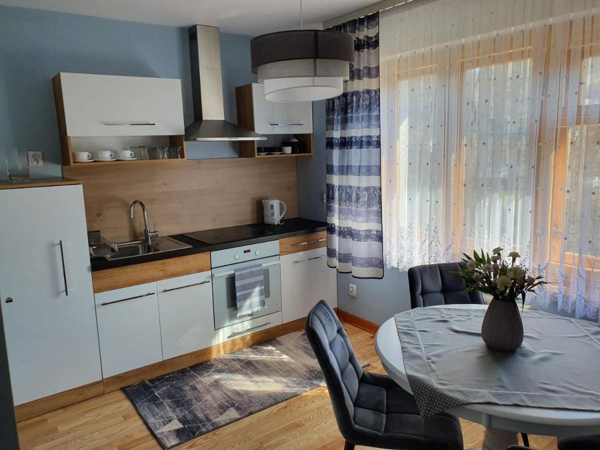 Apartamenty U Basi Lesnica  Exterior photo